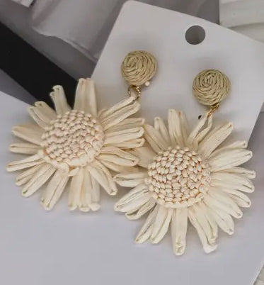 Beige Raffia Woven Flower Earrings