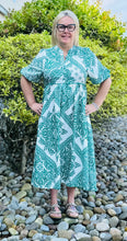 Load image into Gallery viewer, Paisley Print Split Neck Midi Dress
