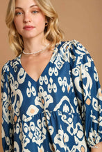 Load image into Gallery viewer, Aztec Printed V-Neck Top with Folded Detail Sleeve
