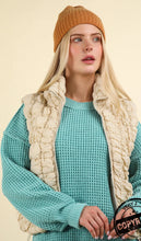 Load image into Gallery viewer, Bubble Quilted Puffer Vest
